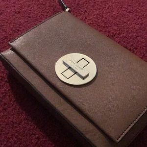 Tan Kate Spade crossbody bag
